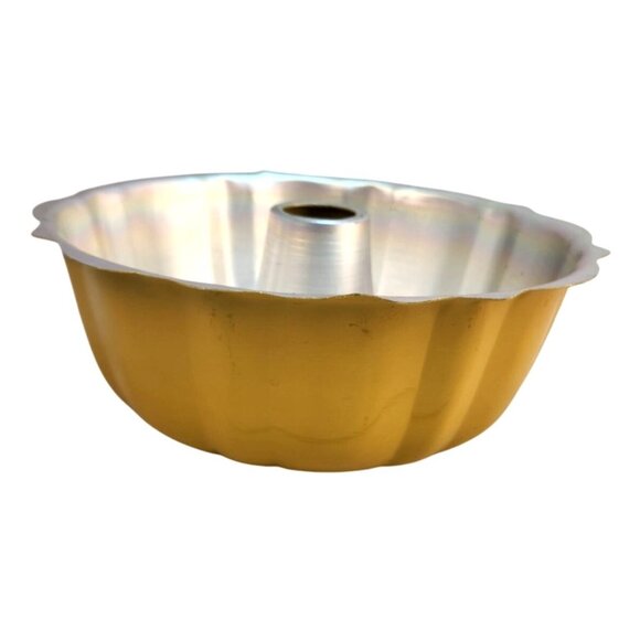 Fluted Ring Shaped Aluminum Bundt Cake Pan For Baking Crafts Decorative Retro Ba - Picture 4 of 8